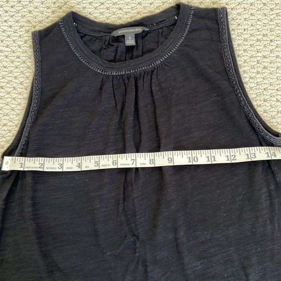 EUC Banana Republic tank top size Small - Picture 5 of 7